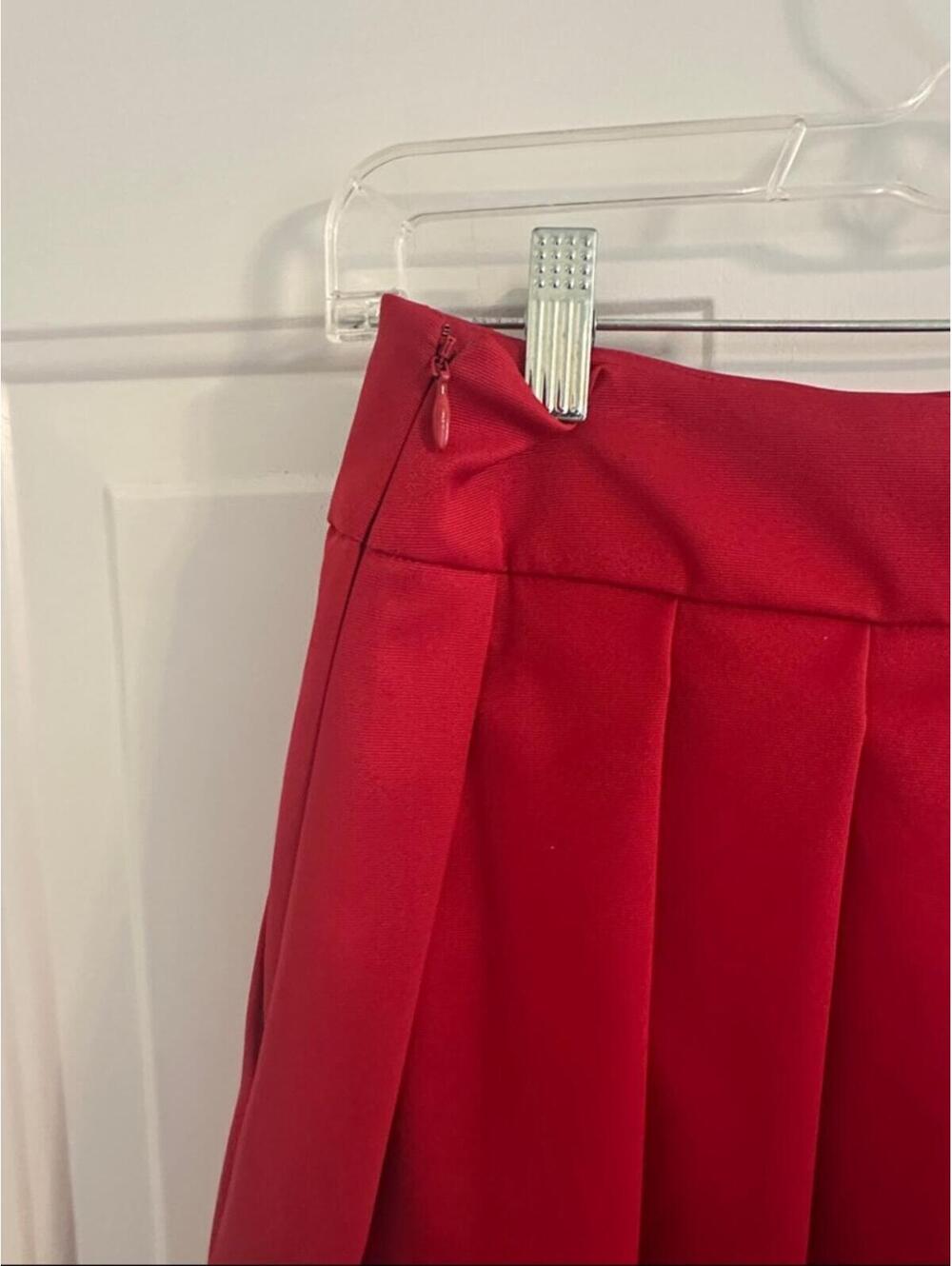 Ann Taylor Red Pleated Skater Skirt Size 2 - Picture 3 of 5
